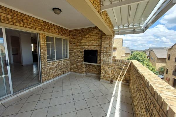 138 SQM
Fibre included
Water included
Excellent security
Garage

3 Spacious ...