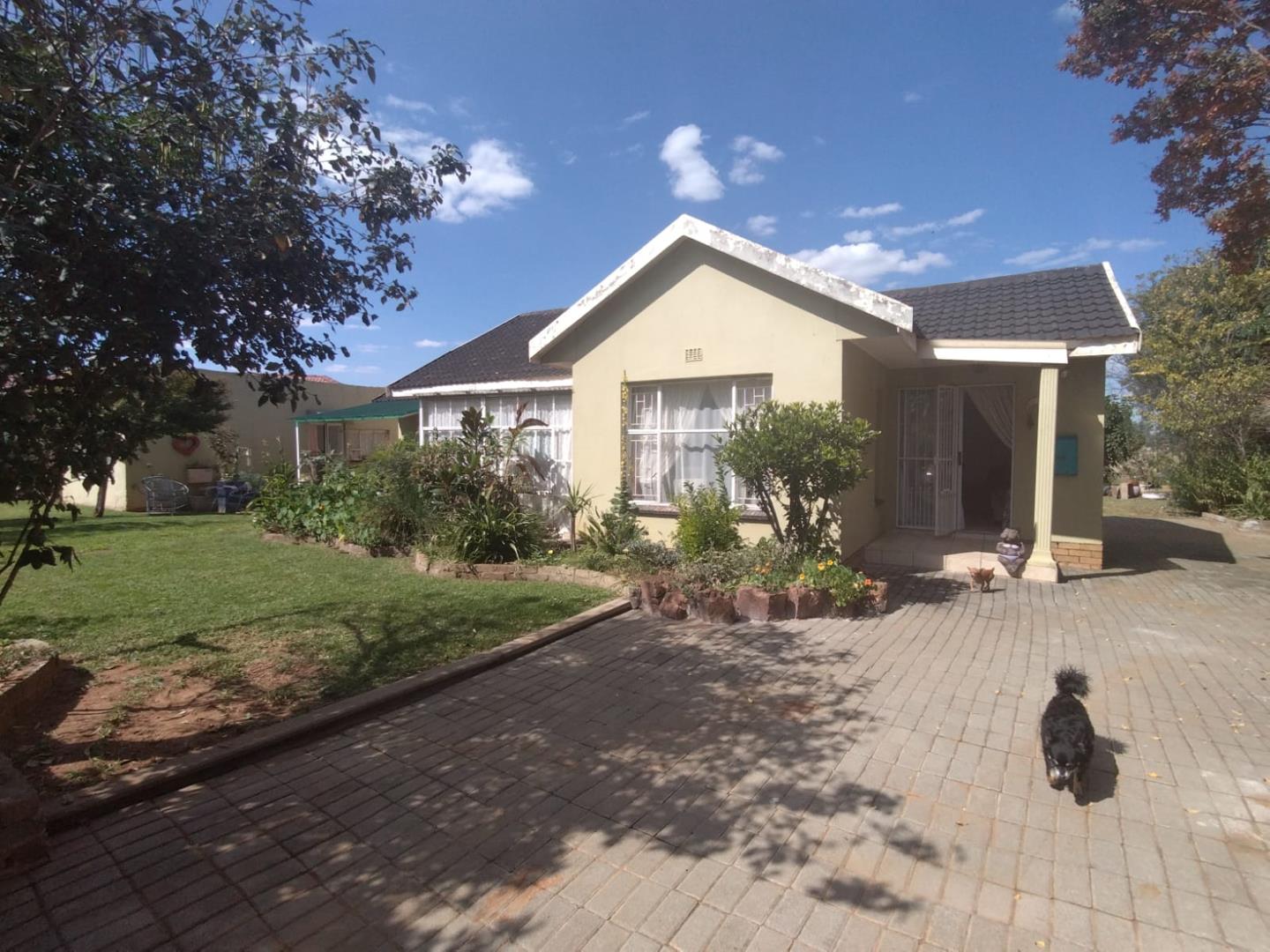 3 Bedroom House for sale in Meyerton Park - P24-111229886