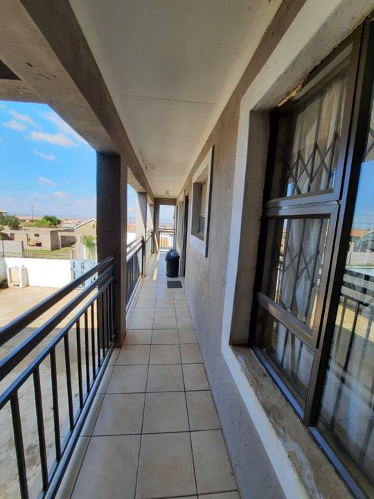 Listing number: P24-111236470, Image number: 2
