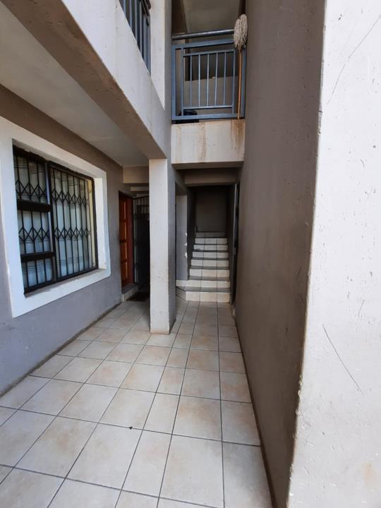 Listing number: P24-111236470, Image number: 3