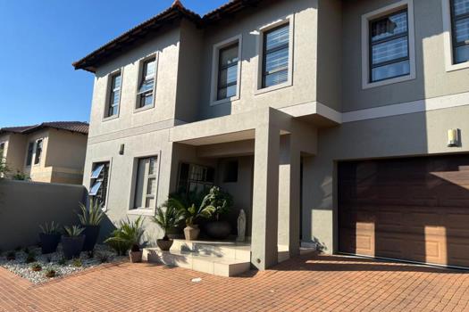 3 Bedroom House for sale in Bushwillow Park Estate