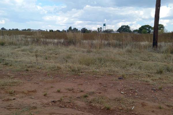 Vacant land for sale and is ideal for farming activity.  Rosashof.   The borehole will need to be done by the buyers, the connection ...