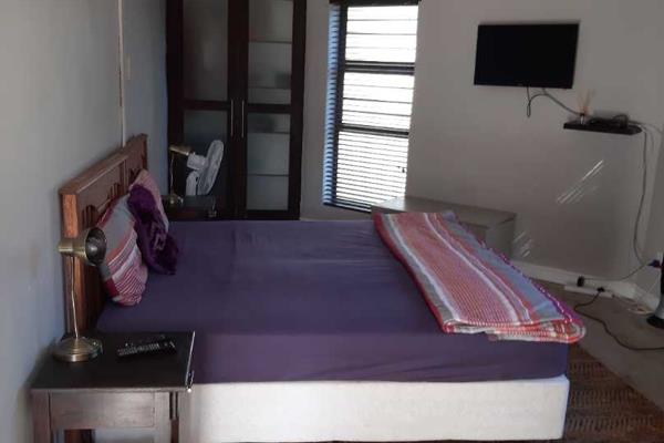 Perfect lock up and go furnished flatlet for a quiet, working professional or elderly person. Available 1 January 2025 on a long lease. ...