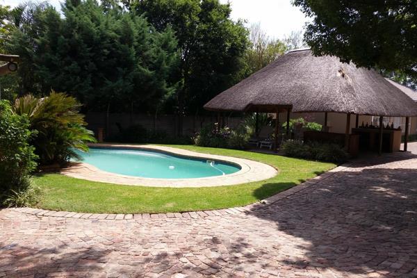 Large 2 bedroom pet friendly unit in jukskei park, jhb north, near northriding, randburg ...