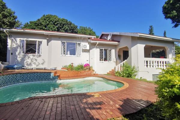 A quaint 3 bedroom freestanding home, located in Ballito Central in one of the areas ...