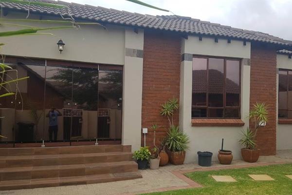 Spacious 3-Bedroom Cluster for Rent in Sagewood, Midrand

Welcome to your ideal family home in the heart of Sagewood, Midrand. This ...