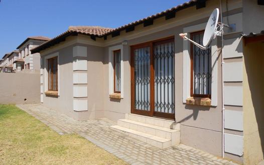 2 Bedroom Townhouse for sale in Arundo Estate