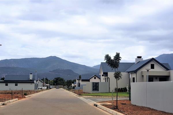 The safe and secure Robertson Lifestyle Estate is a new development which offers ...