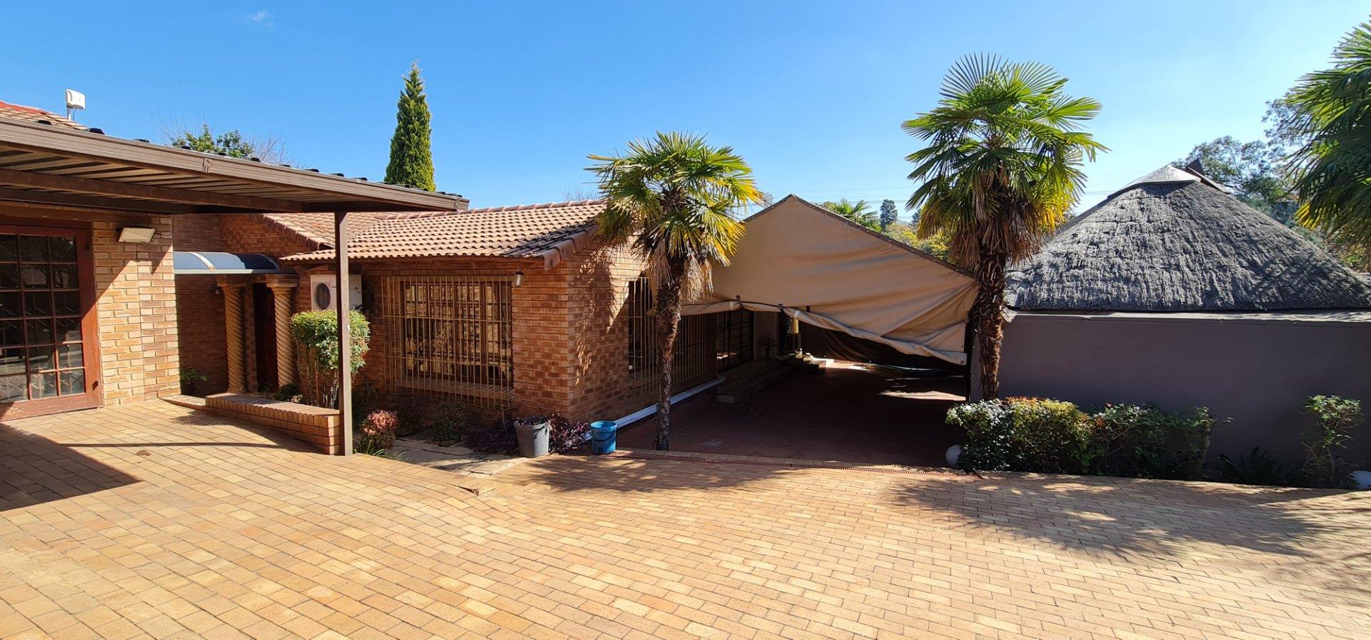 House for sale in Bryanston P24113092999