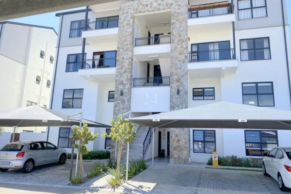 Welcome to this lovely, light and airy One bed apartment located on the 2nd floor in the very popular – The Jade, Paardevlei precint. ...