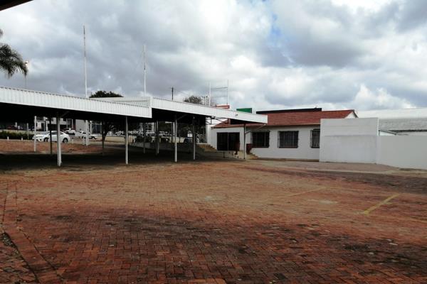 Commercial operty on Pretoria street in Silverton, excellent location close to the ...