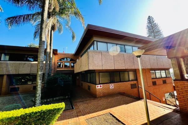 A well-situated office unit for sale close to the CBD of Empangeni.

Recently renovated and well-maintained, open plan reception ...