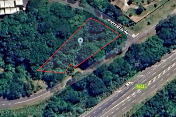 Large vacant residential land in Umtentweni. Located close to the popular Umtentweni Beach and all major routes.

This plot is a corner ...