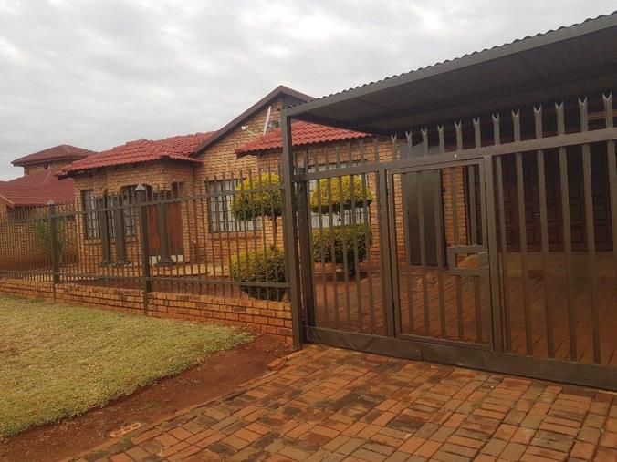 4 Bedroom House for Sale in Clarina