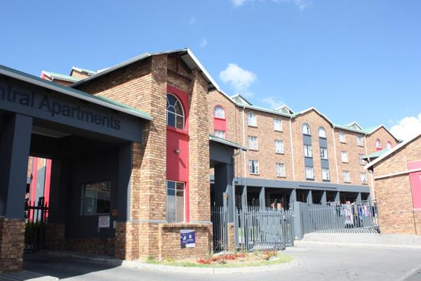 A rare find. 2 bedroom Loft Apartment in Midrand, Grand Central 
Spacious open plan ...