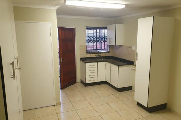 It is situated a walking distance from the taxi rank, shopping centres, mall, private hospital, great schools and many more other ...