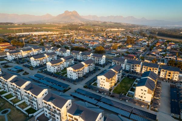 Property and houses for sale in Somerset West : Somerset West Property ...