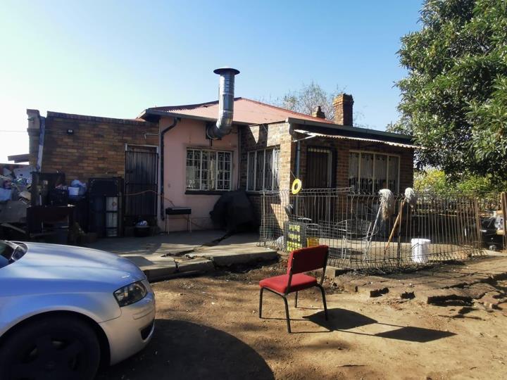 Listing number: P24-112572641, Image number: 2