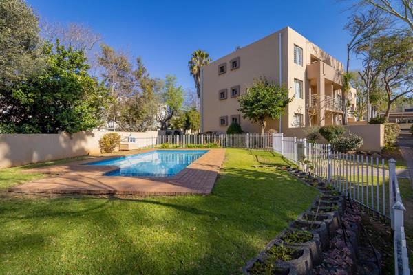 Perfect for the investment portfolio or young, up and coming Sandton executives who love to live and play near work. Ideally located ...