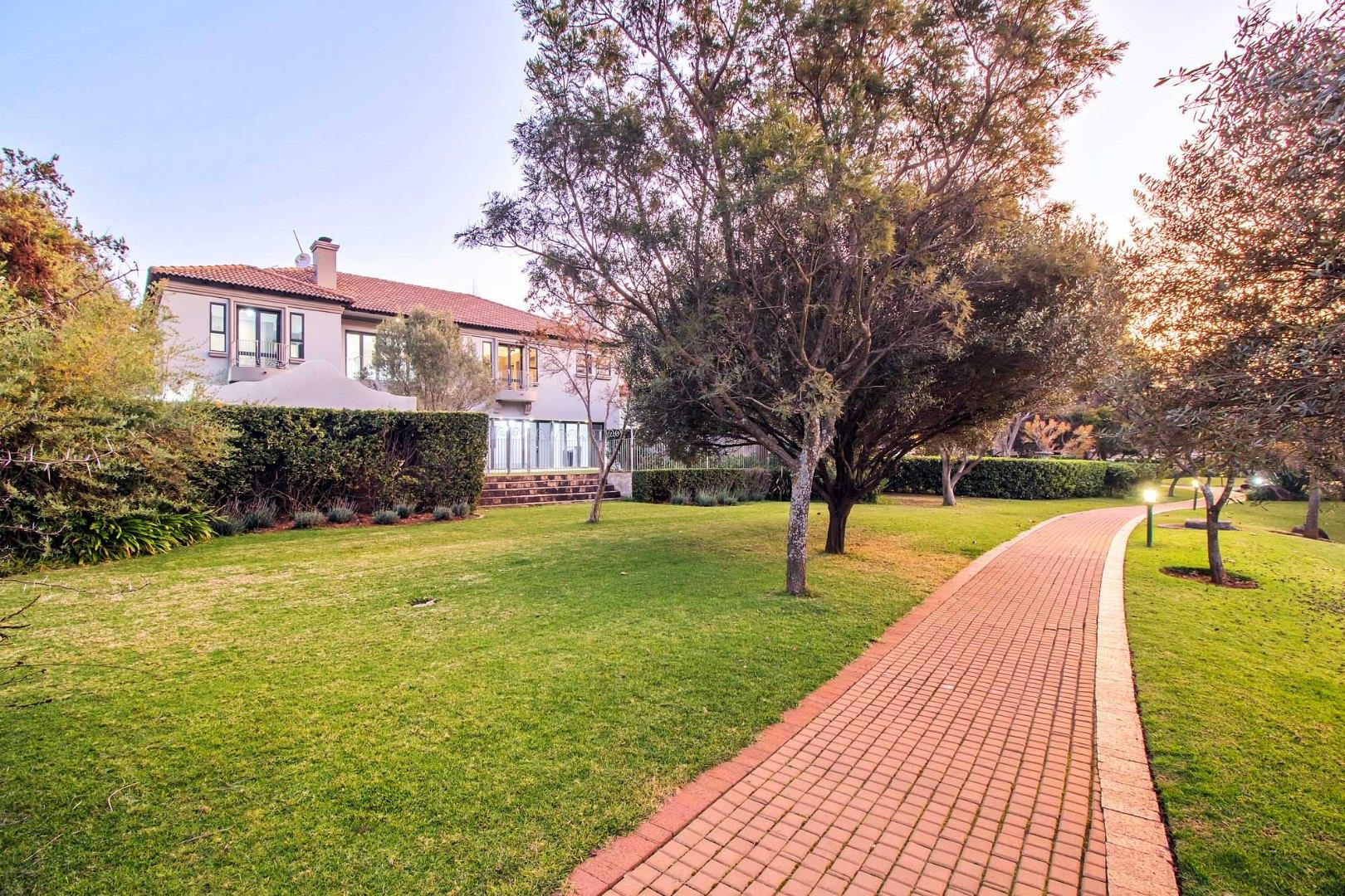 4 Bedroom House for sale in Boardwalk Manor Boardwalk Manor Estate