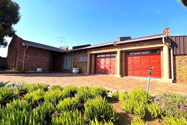 Sunward Park Property : Houses for sale in Sunward Park : Property24 ...