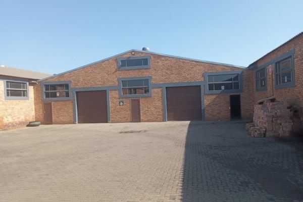 1X 640m2 WHAREHOUSE with 2x small doors and 2x 3x3 roll-up doors
1x 320m2 warehouse with 1 small door and 1x industrial big roll-up ...