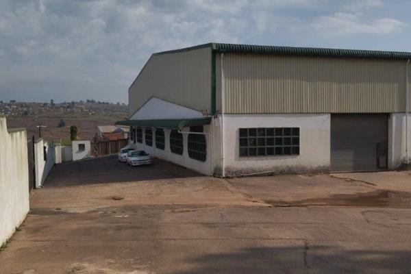 We are please to offer this industrial warehouse for sale in Hammarsdale.

Factory one ( near road)                                     ...