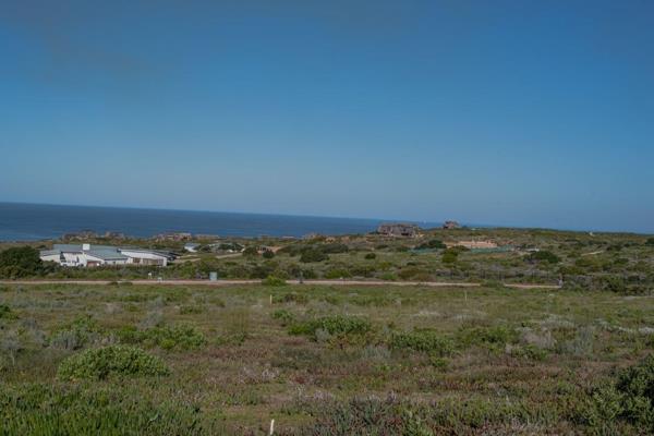 Vacant Land / Plot for Sale in Stilbaai Wes.

Build your dream home on the largest plot in the Skulpiesbaai Lifestyle ...