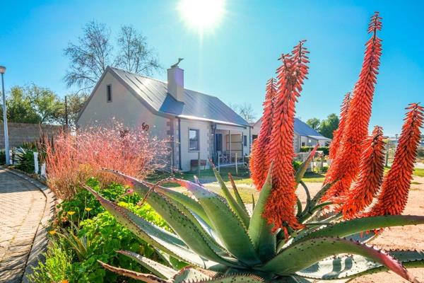 SOLE MANDATE - Take our 3D Virtual Tour

Karoo Park Retirement Village is located in ...