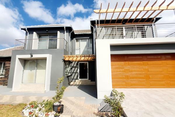 If you are looking for a Modern and Executive lifestyle, this beautiful 5 Bedroom Duplex House is available to rent for you, in ...