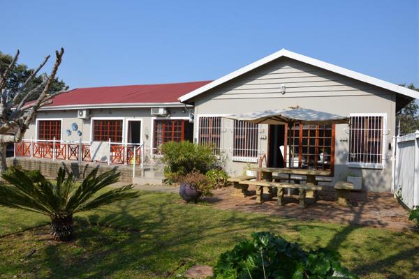 This is an absolute gem in the Free State with a prime location. This 9 bedroom rezoned Guesthouse close to a well known school, malls ...