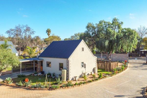 SOLE MANDATE 

Karoo Park Retirement Village is located in West Bank, Oudtshoorn, a ...