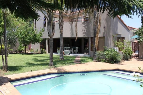 3 Bedroom House to Rent in Sunninghill

Three bedroom cluster house for rent in ...