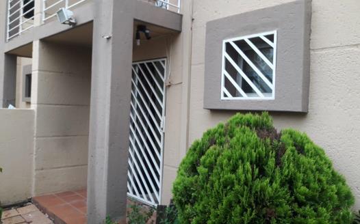 1 Bedroom Townhouse for sale in Sandown