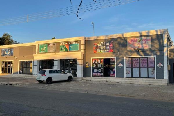 Shop to let on prime buffelsdoorn street, Klerksdorp. The shop is about 40 - 50 sqm and ...