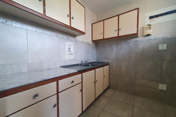 The well-maintained bachelor-style apartment is conveniently situated close to schools and other amenities nestled in a well maintained ...