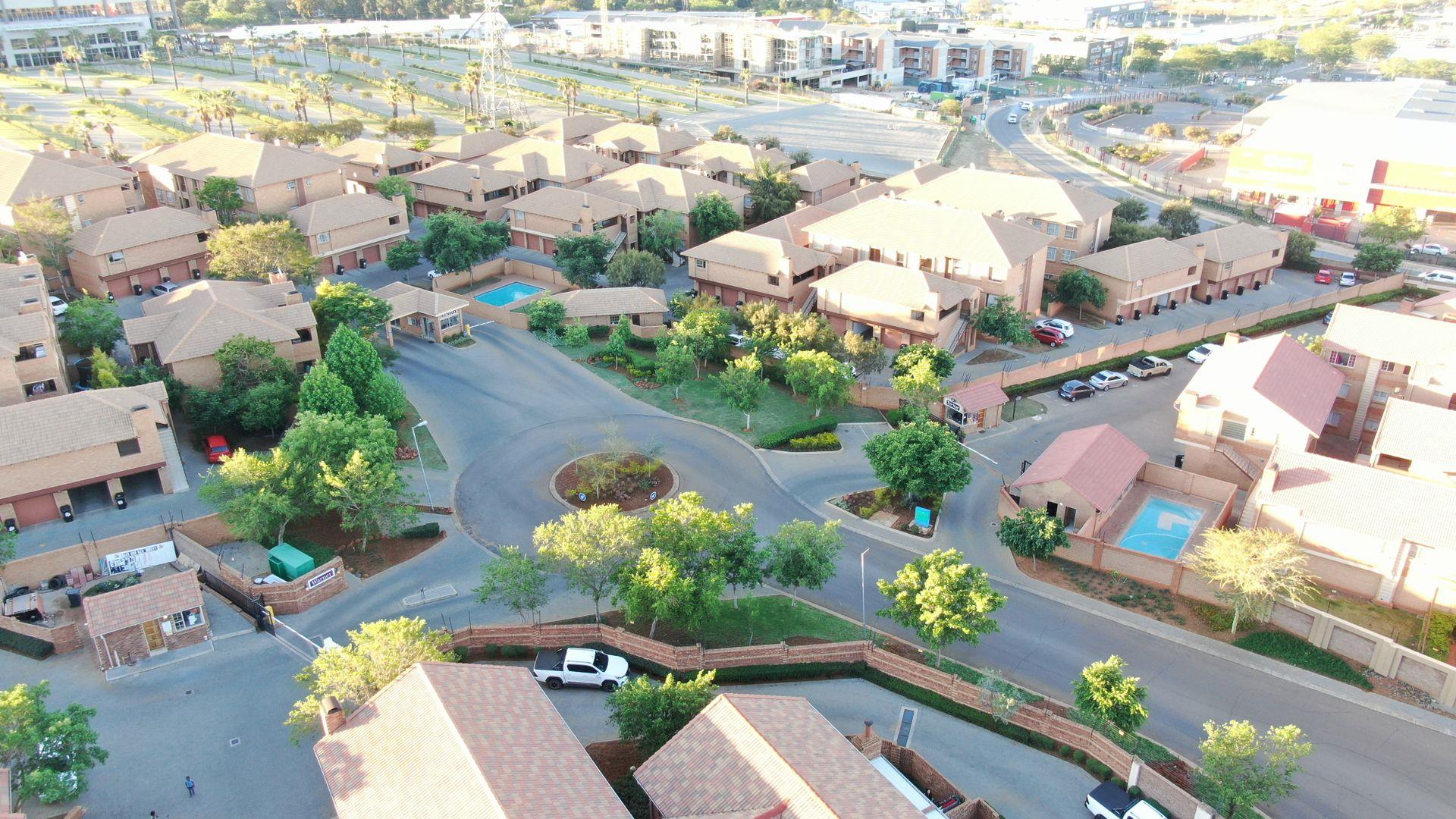 Paramount Estate Property Property and houses to rent in Paramount