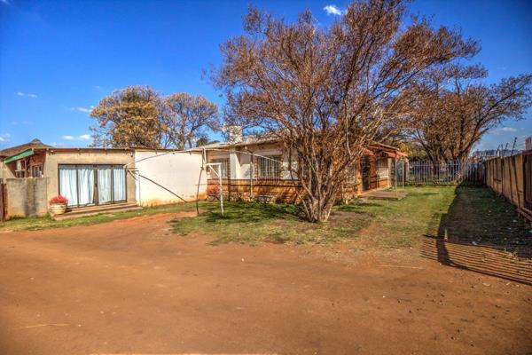 Nestled in one of the sought after suburbs of the friendly city of Kempton Park, this ...