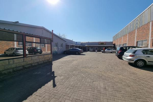 This neat commercial retail centre is very neat and offers ample parking.
Currently the property is offering about 9 separate sections ...