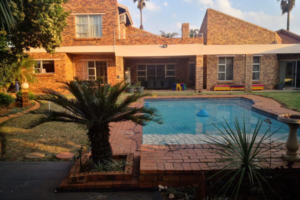 Superb two homes on one property in the Prime Area of Lenasia.
 
Beautifully renovated family home for two families with two ...