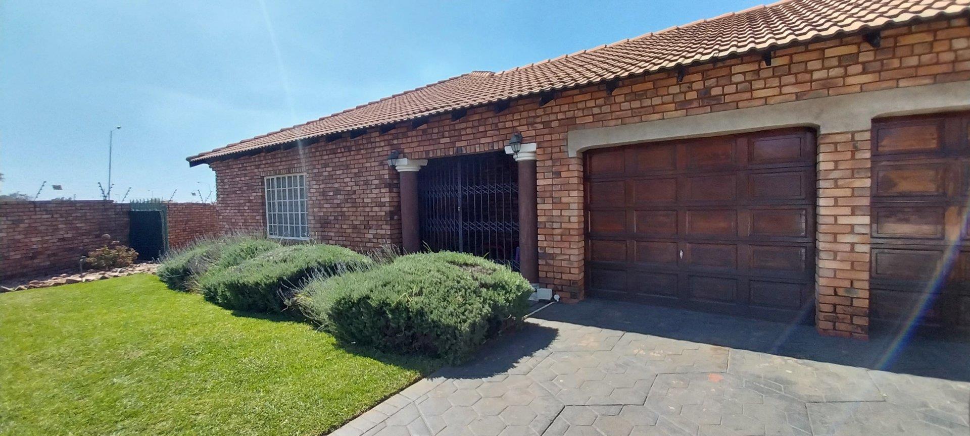 Heatherview Property Property and houses for sale in Heatherview