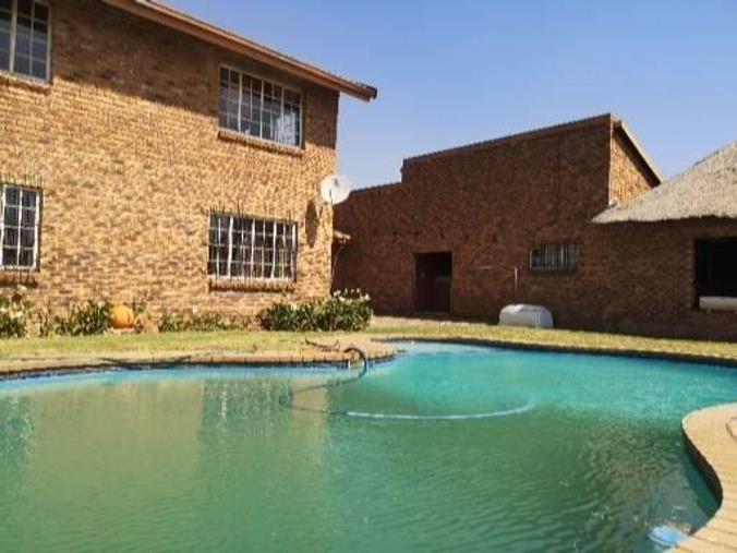 Farm for Sale in Vischkuil