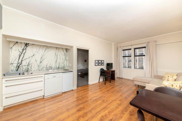 This warm and inviting, newly renovated modern one bedroom two bathroom apartment is the perfect escape within the city. With its open ...