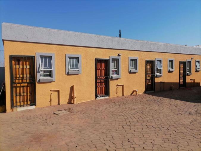 13 Bedroom House for Sale in Mabopane
