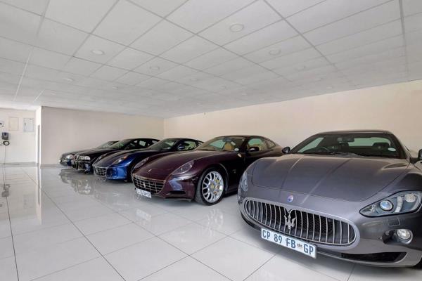 Prime motor showroom for sale in Sandton 

- Well-located motor showroom with exposure ...