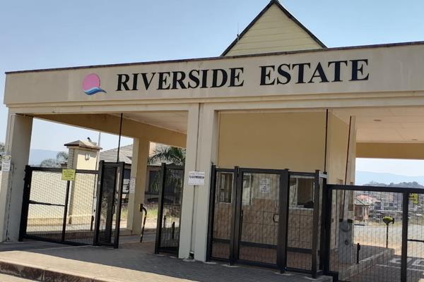 This gorgeous level ground stand is perfectly located in a suburb estate in Tzaneen . Riverside estate is a well secured  estate that ...