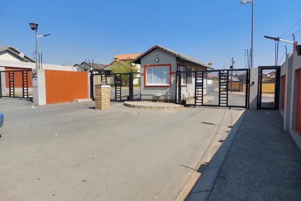 Transport links: The area is easily accessible via Malibongwe Drive from the south, Witkoppen Road from the east and Cedar Road from ...