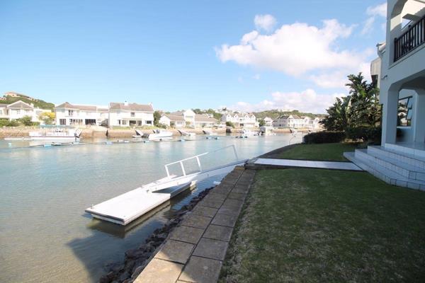 Four Bedroom Marina holiday home, which is well equipped for the perfect family holiday! 

This home has four bedrooms, with 2 en-suite ...