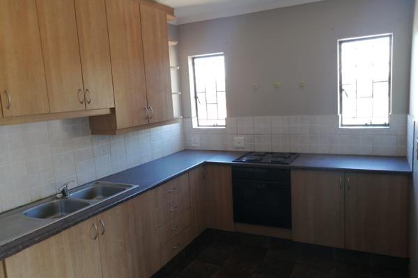 Spacious upstairs unit available 1 December 2024.

Comprising of 2 fully tilled ...