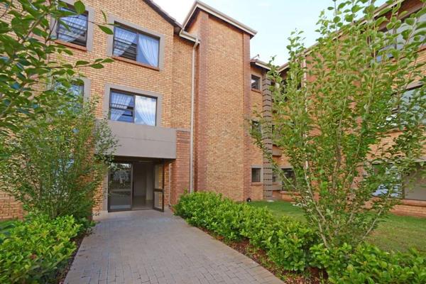 Spacious one bedroom apartment in sought after, safe and secure lifestyle estate offering:

Modern open plan kitchen with granite ...